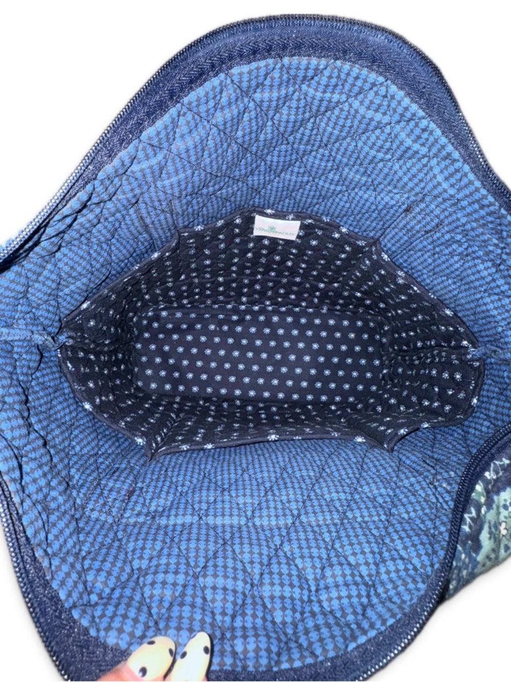 VERA BRADLEY QUILTED NAVY PAISLEY ZIP TOTE BAG - Picture 3 of 4